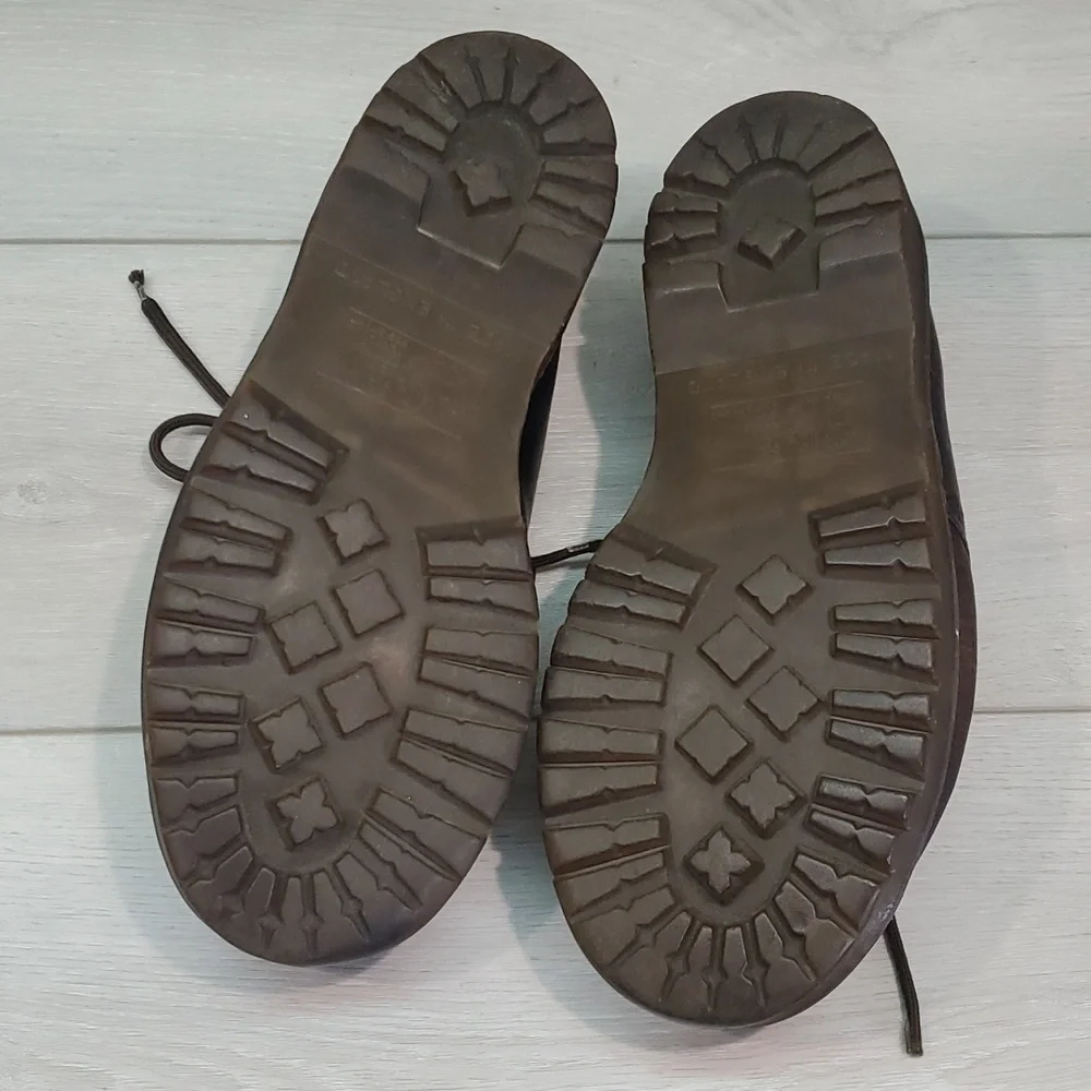 Vintage Doc Dr.Martens Mens Y2K Made in England boorish shoes sz UK 6 US 7